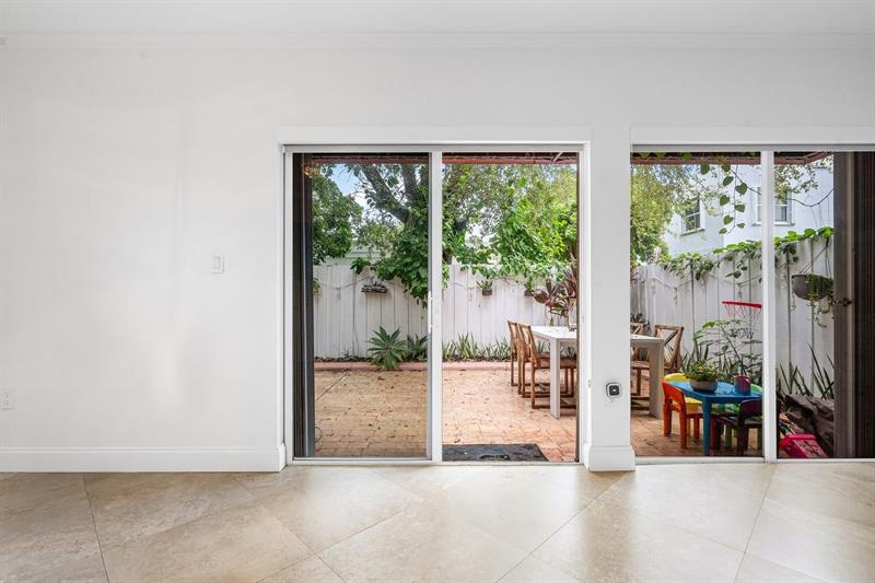 Image 30 of 52 For 9401 77th Ct  9401