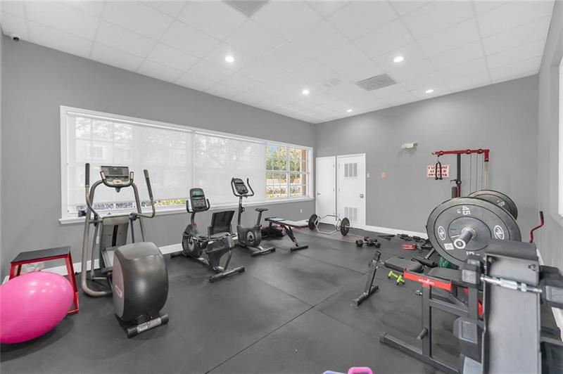 Image 49 of 52 For 9401 77th Ct  9401