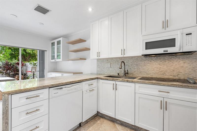 Image 8 of 52 For 9401 77th Ct  9401