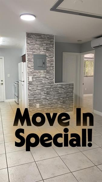 Image 2 of 13 For 6224 Miramar Pkwy  12