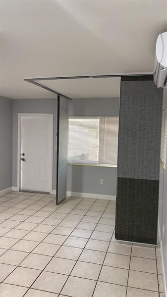 Image 5 of 13 For 6224 Miramar Pkwy  12