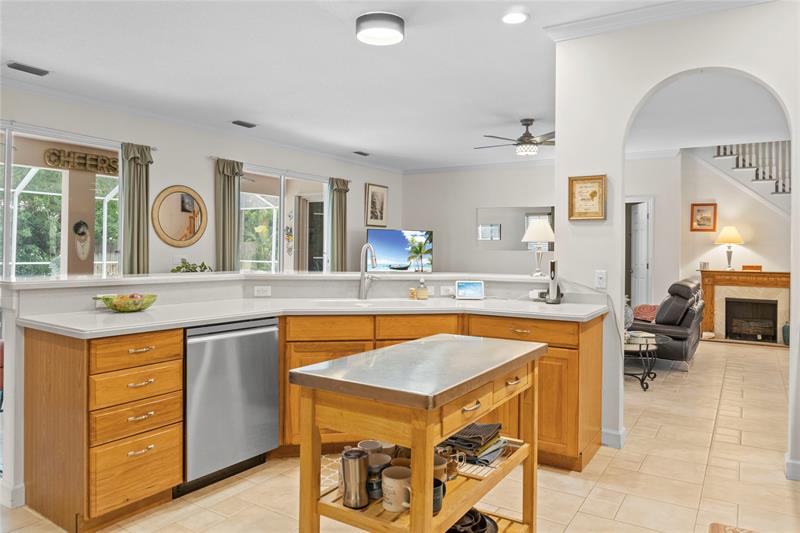 Image 10 of 35 For 2148 Buena Vista Blvd