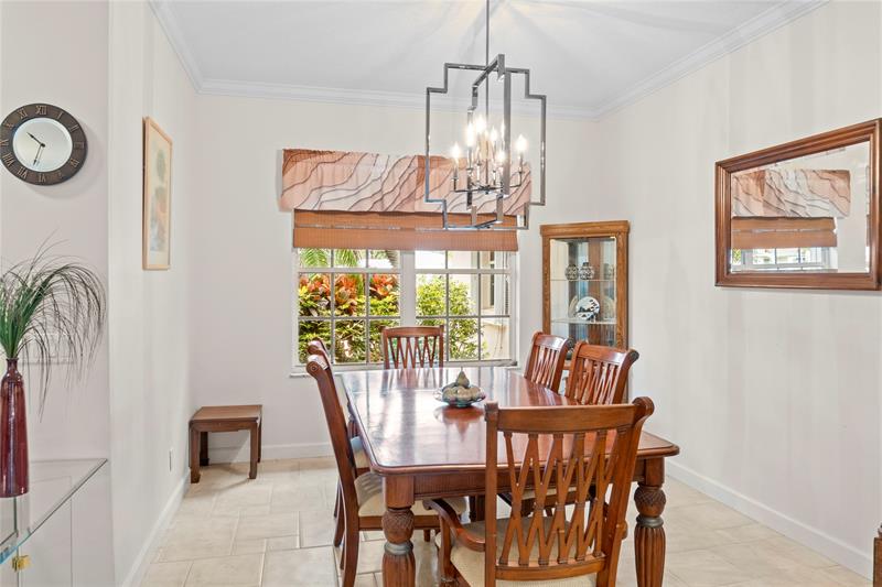 Image 12 of 35 For 2148 Buena Vista Blvd