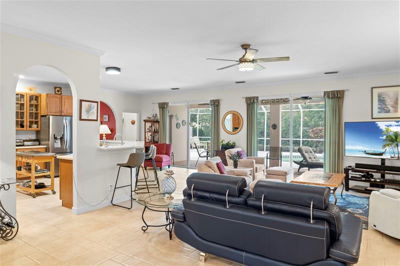 Image 6 of 35 For 2148 Buena Vista Blvd