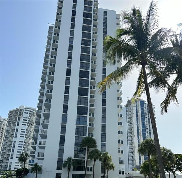 Details for 20505 Country Club Dr  637, Aventura, FL 33180