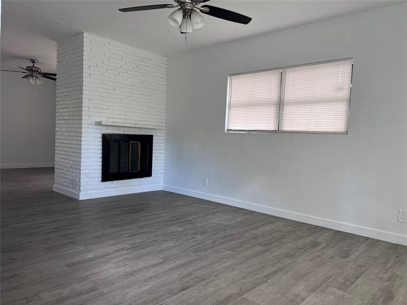 Image 6 of 6 For 1433 7th Ave