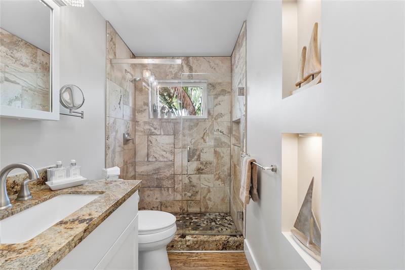 Image 20 of 38 For 221 57th St  