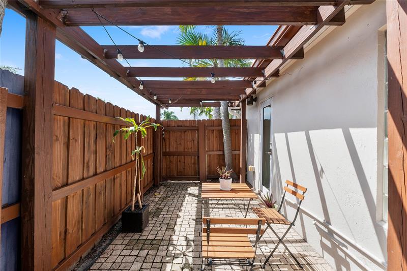 Image 28 of 38 For 221 57th St  