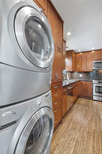 Image 32 of 38 For 221 57th St  