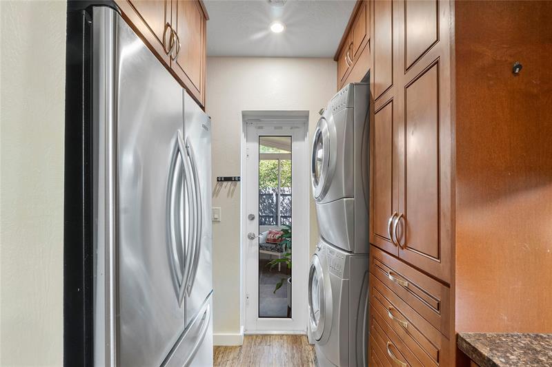 Image 33 of 38 For 221 57th St  