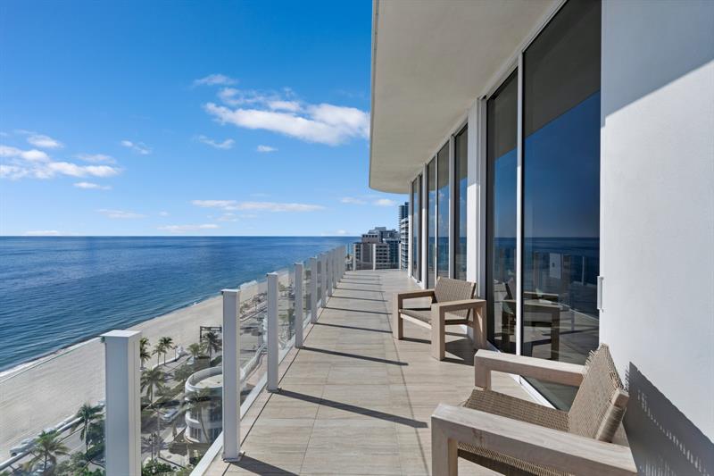Image 3 of 51 For 525 Fort Lauderdale Beach Blvd  1101