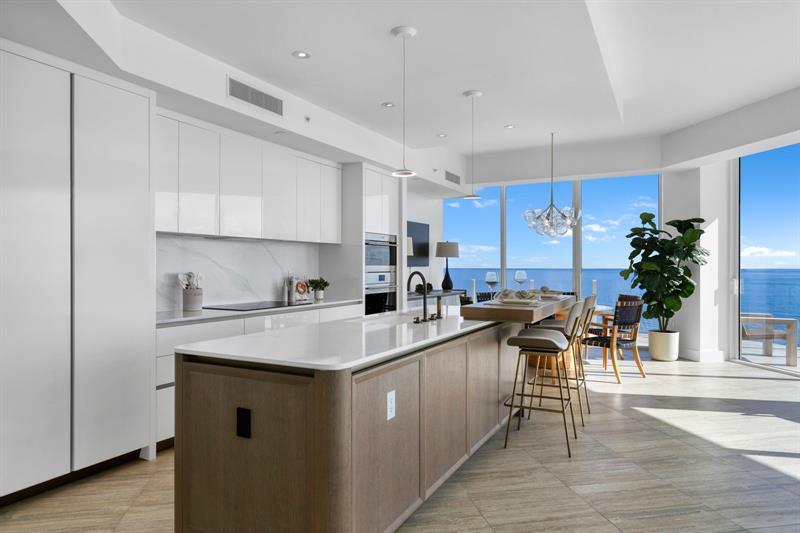 Image 8 of 51 For 525 Fort Lauderdale Beach Blvd  1101