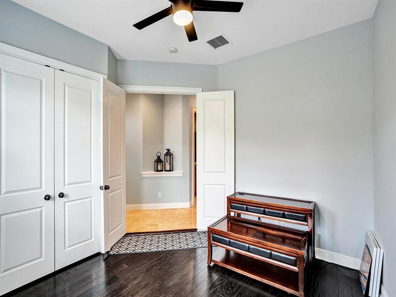 Image 10 of 53 For 58 Via Floresta Dr