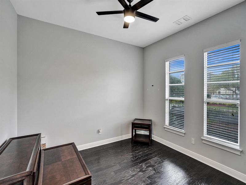 Image 8 of 53 For 58 Via Floresta Dr