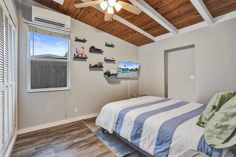 Image 11 of 28 For 2531 Flamingo Ln