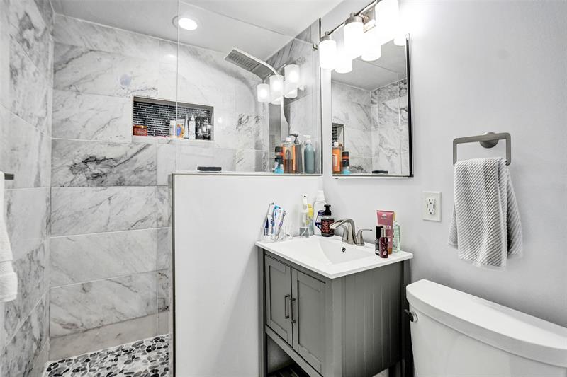 Image 12 of 28 For 2531 Flamingo Ln