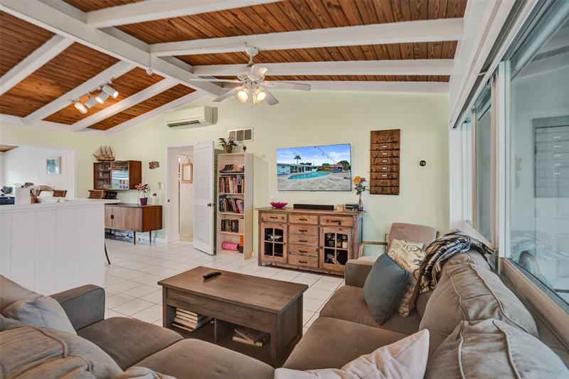 Image 22 of 28 For 2531 Flamingo Ln