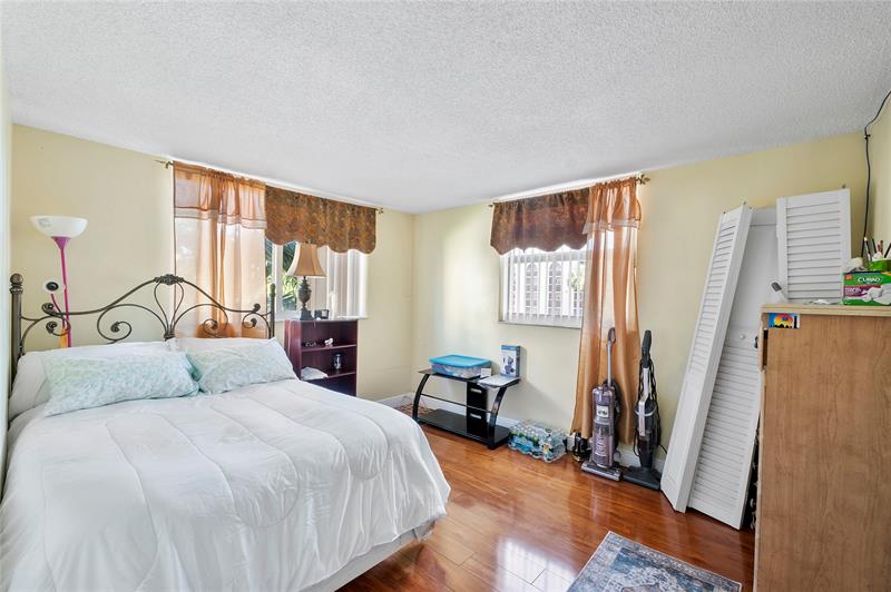 Image 14 of 38 For 3241 Holiday Springs Blvd  210