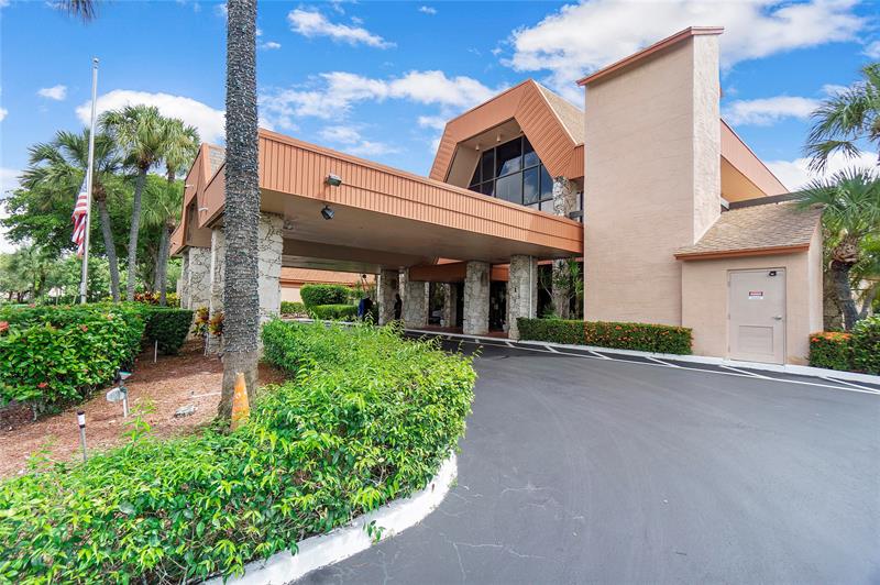 Image 30 of 38 For 3241 Holiday Springs Blvd  210