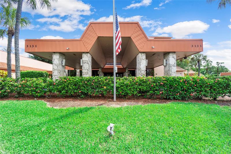 Image 31 of 38 For 3241 Holiday Springs Blvd  210