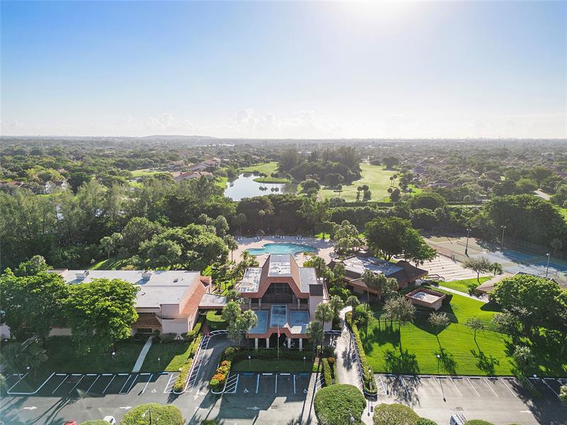 Image 32 of 38 For 3241 Holiday Springs Blvd  210