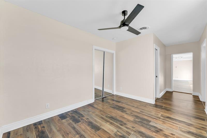 Image 14 of 34 For 2940 19th St