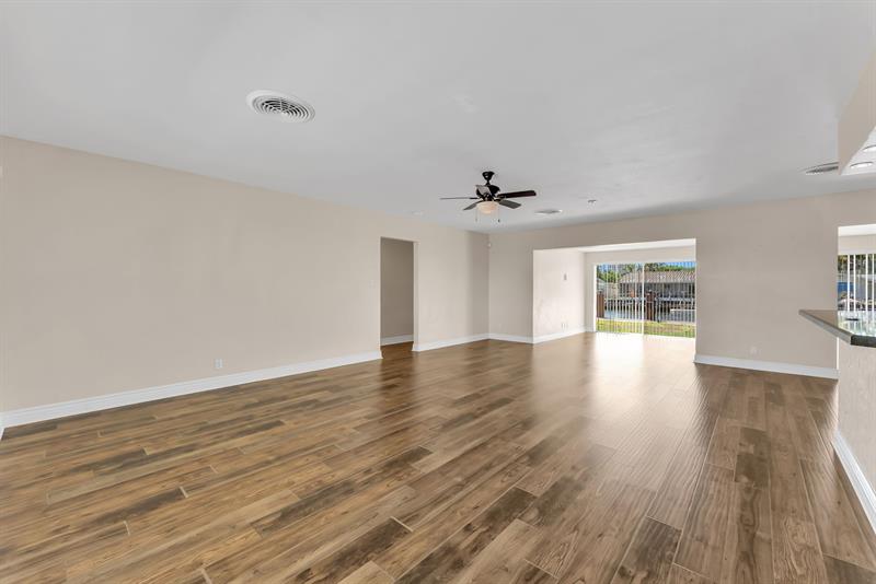 Image 6 of 34 For 2940 19th St