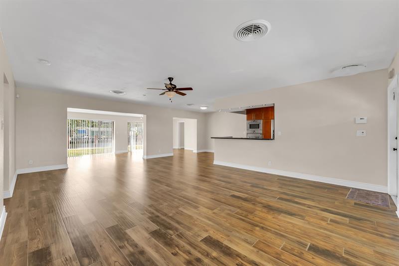 Image 7 of 34 For 2940 19th St