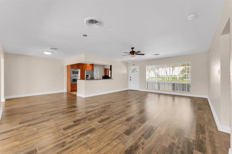 Image 8 of 34 For 2940 19th St