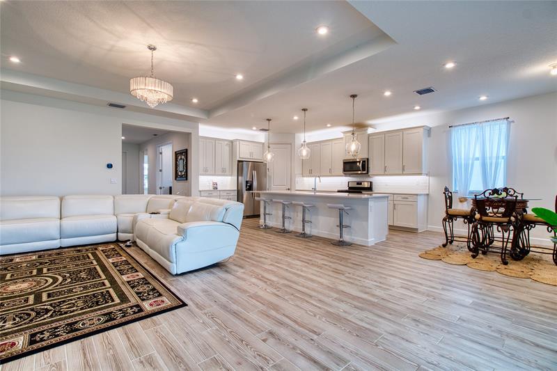 Image 13 of 79 For 10407 Aquila Way