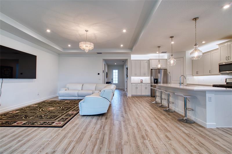 Image 14 of 79 For 10407 Aquila Way