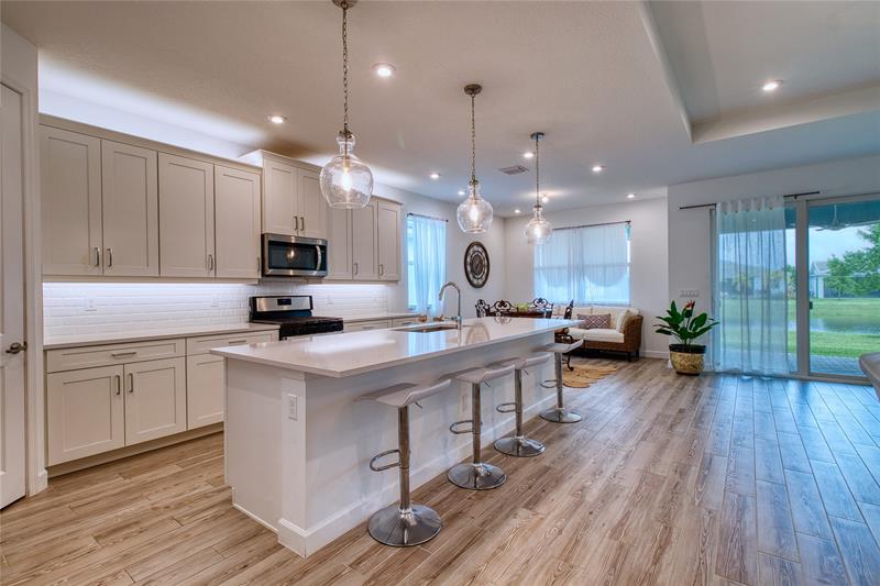 Image 20 of 79 For 10407 Aquila Way