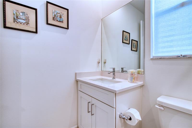 Image 31 of 79 For 10407 Aquila Way