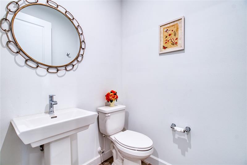 Image 33 of 79 For 10407 Aquila Way