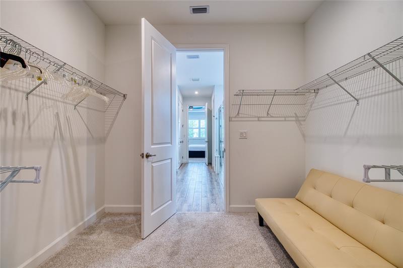 Image 35 of 79 For 10407 Aquila Way