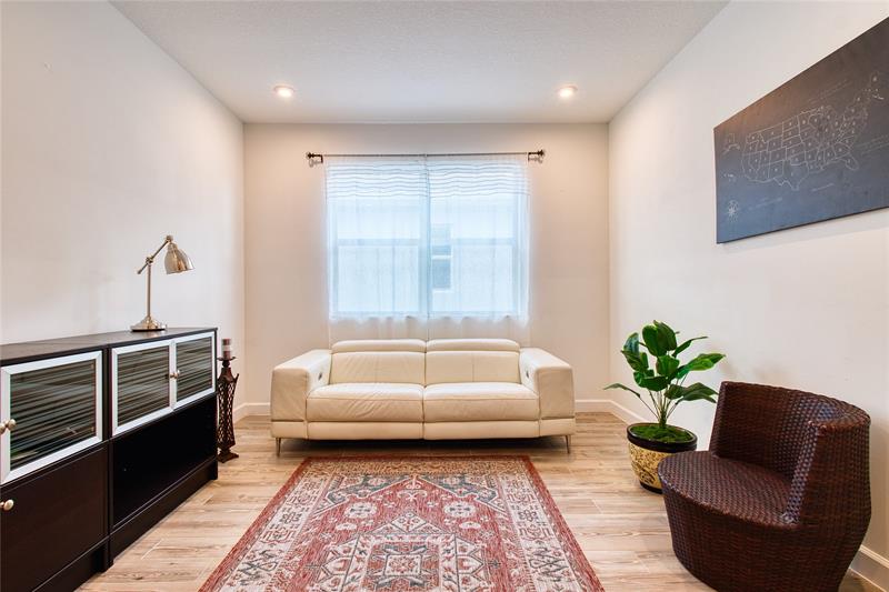 Image 36 of 79 For 10407 Aquila Way