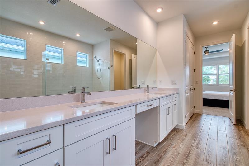 Image 38 of 79 For 10407 Aquila Way