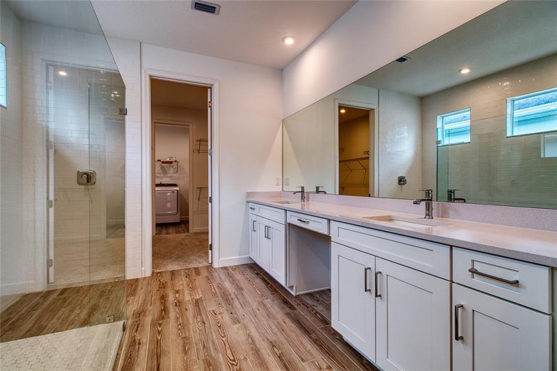 Image 39 of 79 For 10407 Aquila Way