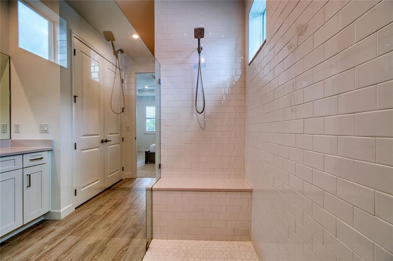 Image 40 of 79 For 10407 Aquila Way