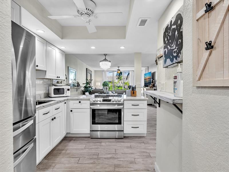 Image 13 of 78 For 1609 Riverside Dr  204