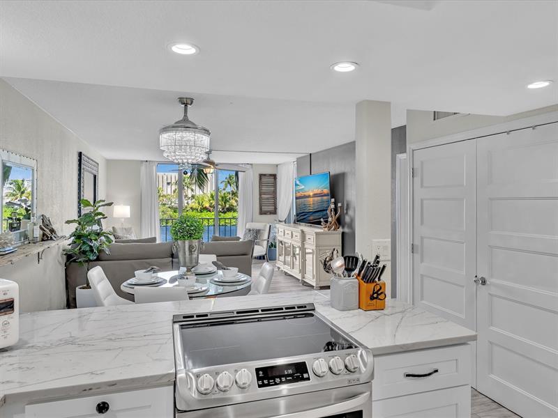 Image 18 of 78 For 1609 Riverside Dr  204