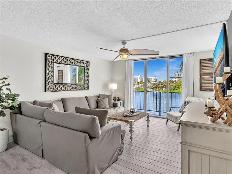Image 25 of 78 For 1609 Riverside Dr  204
