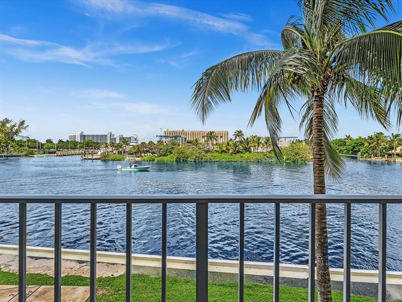 Image 32 of 78 For 1609 Riverside Dr  204
