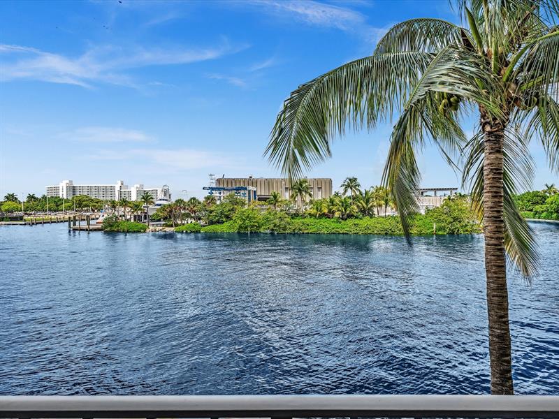 Image 34 of 78 For 1609 Riverside Dr  204