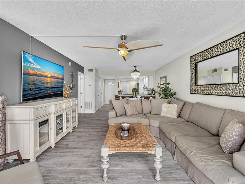 Image 35 of 78 For 1609 Riverside Dr  204