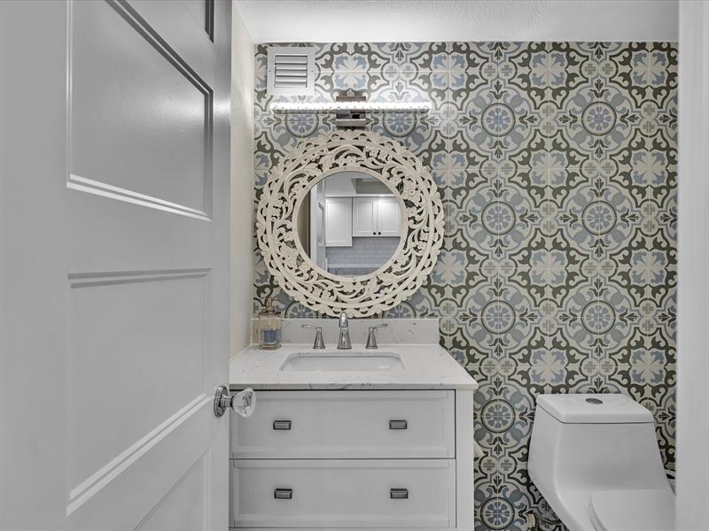 Image 43 of 78 For 1609 Riverside Dr  204