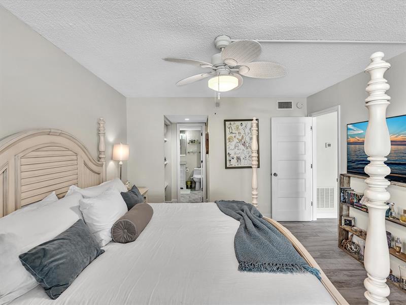 Image 50 of 78 For 1609 Riverside Dr  204