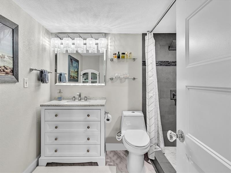 Image 52 of 78 For 1609 Riverside Dr  204