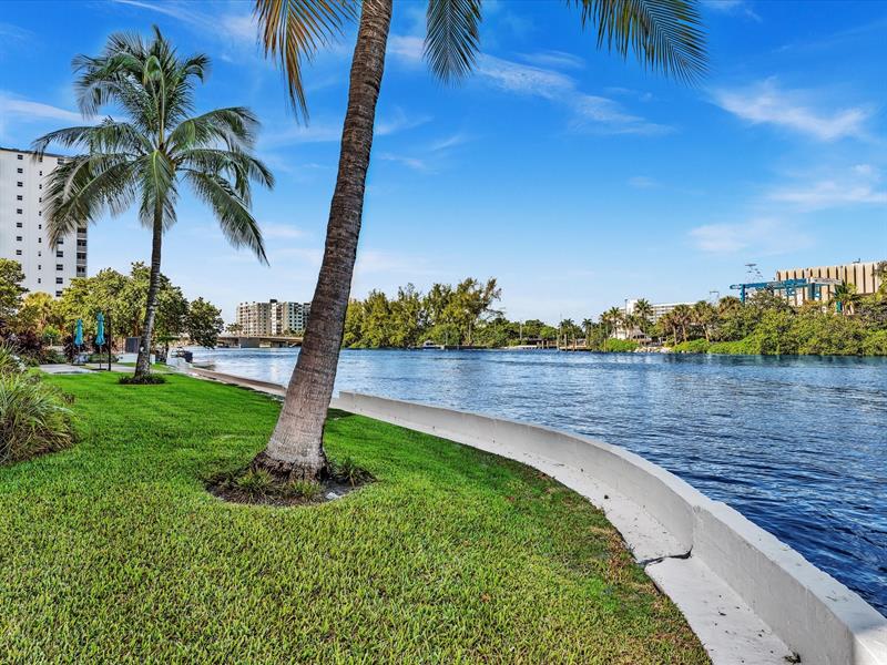 Image 55 of 78 For 1609 Riverside Dr  204