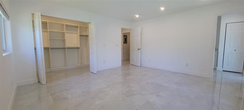 Image 8 of 20 For 1400 8th Ave